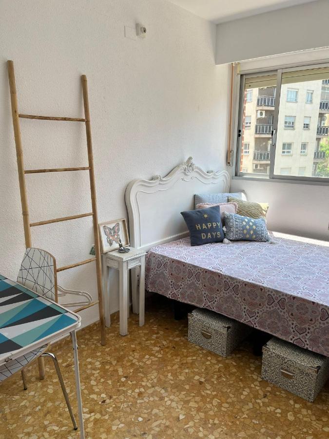 City Center Homestay Valenza Esterno foto